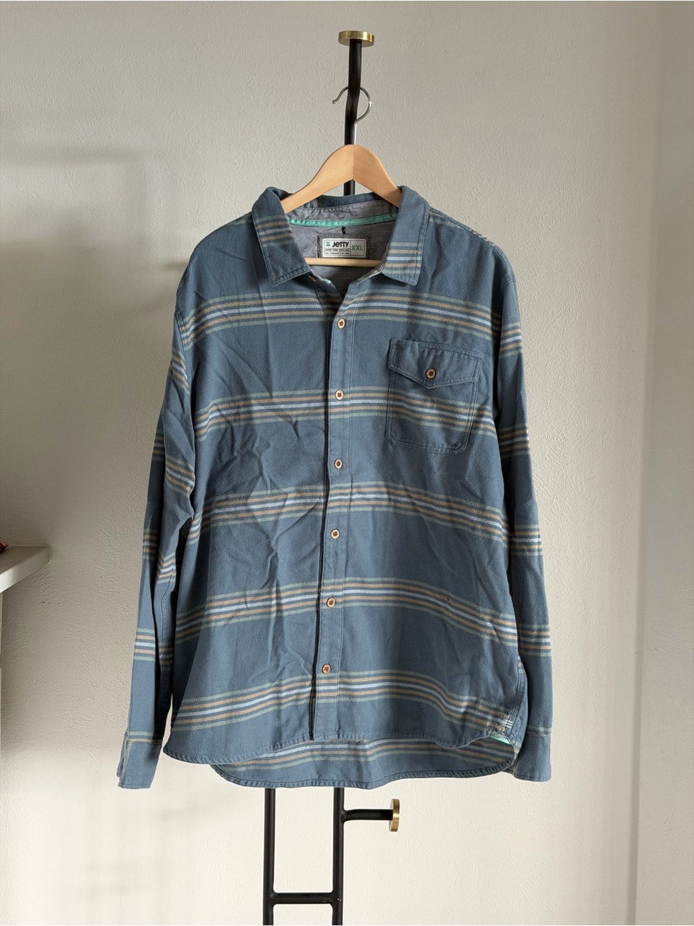 Casual Blue Striped Button-Down Shirt - Men's Relaxed Fit